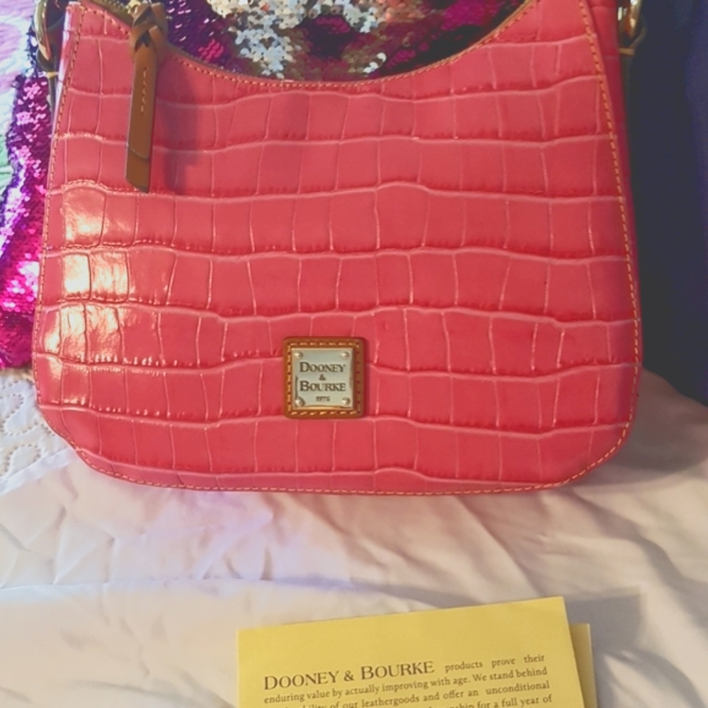 Dooney n Bourke NWT  Croco sm Kiley hobo hot pink - Picture 4 of 14
